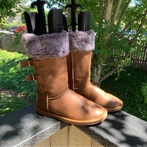 Apres Women’s Tan Faux Leather Faux Rabbit Fur Winter Boot Size 9